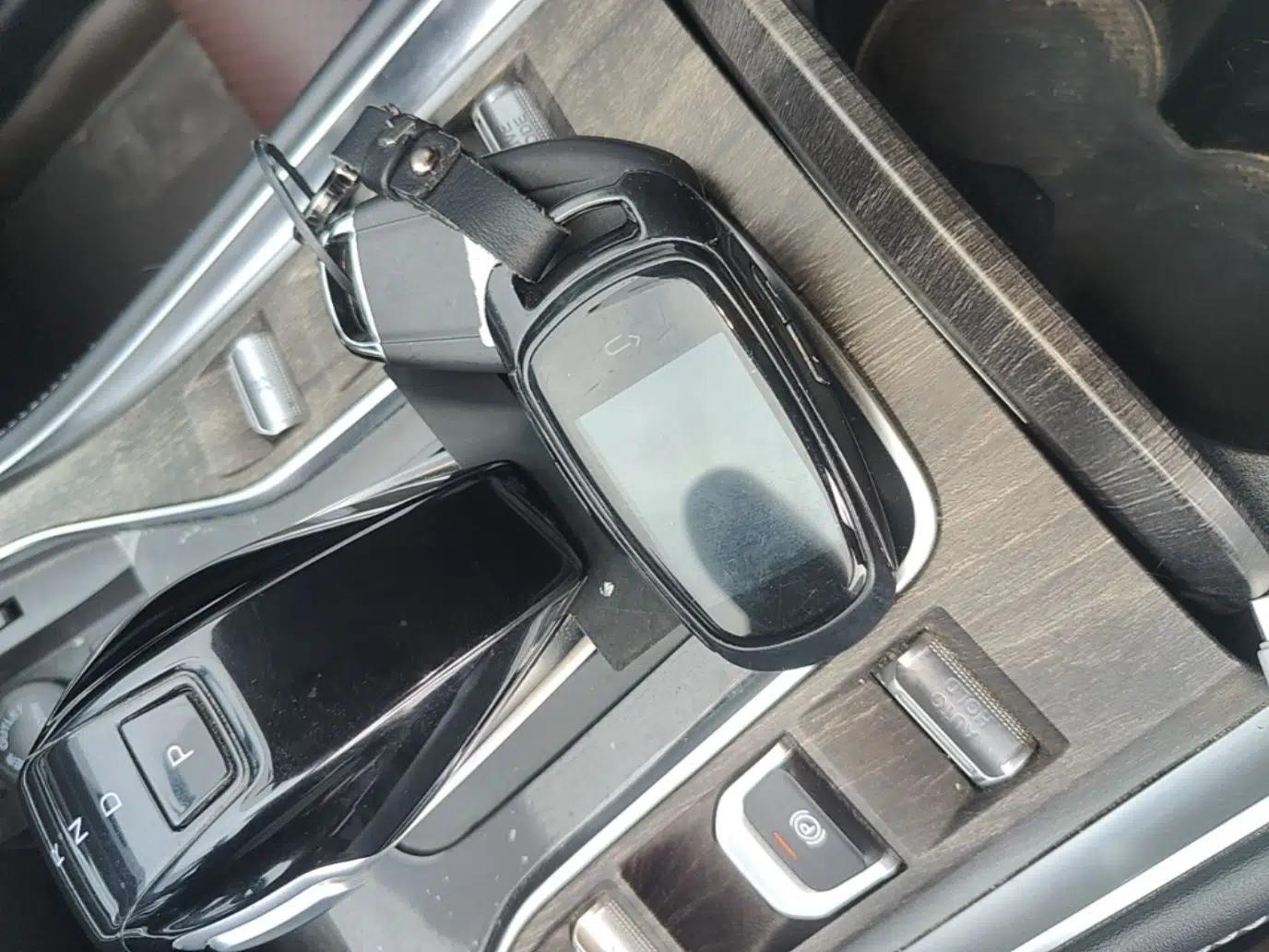 Landian E5 2023 1.5L DE-i 100KM Comfort Edition 7-Seater — миниатюра 28