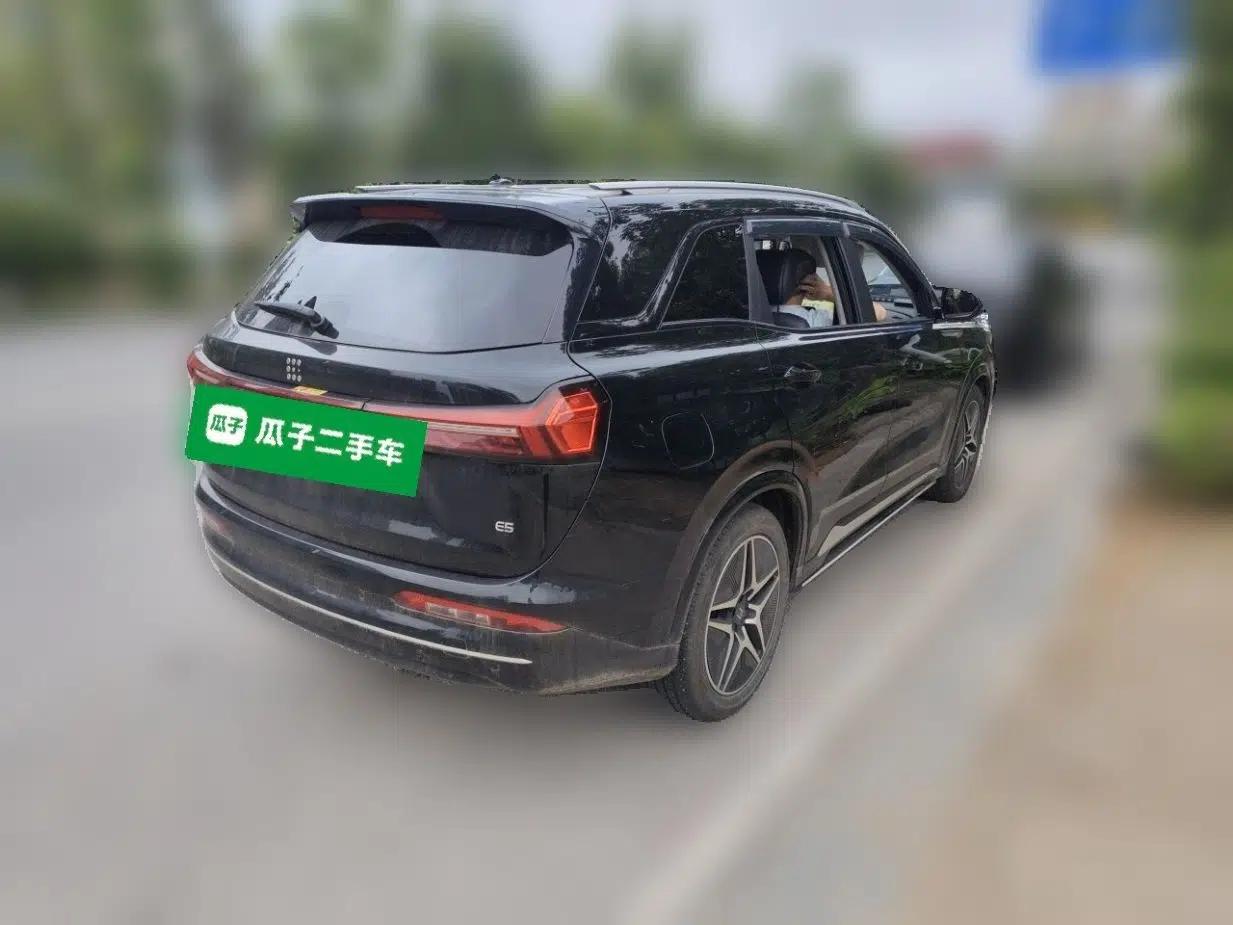 Landian E5 2023 1.5L DE-i 100KM Zhenxiang Edition 7-Seater — миниатюра 6