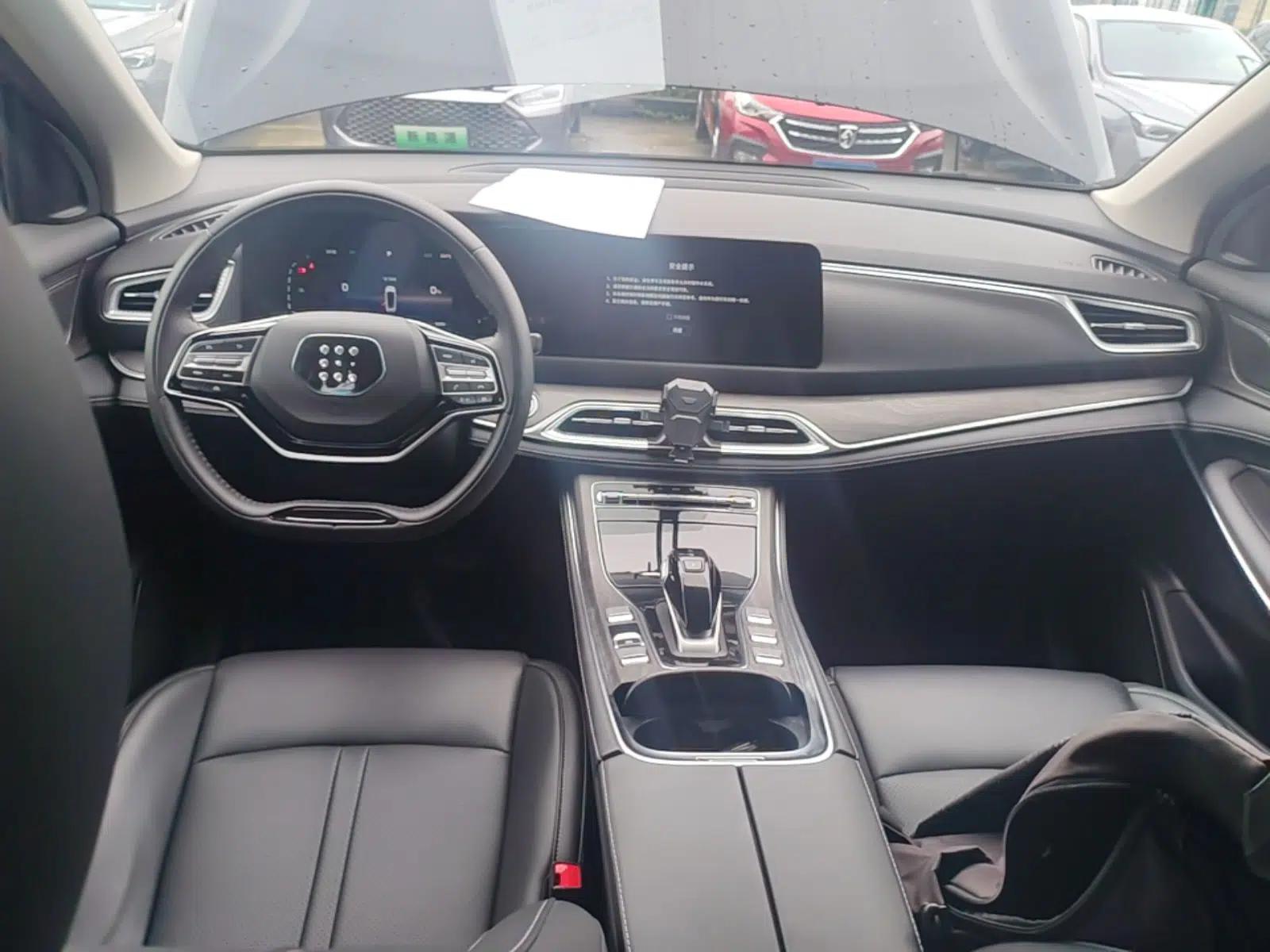 Landian E5 2023 1.5L DE-i 100KM Comfort Edition 7-Seater — миниатюра 17