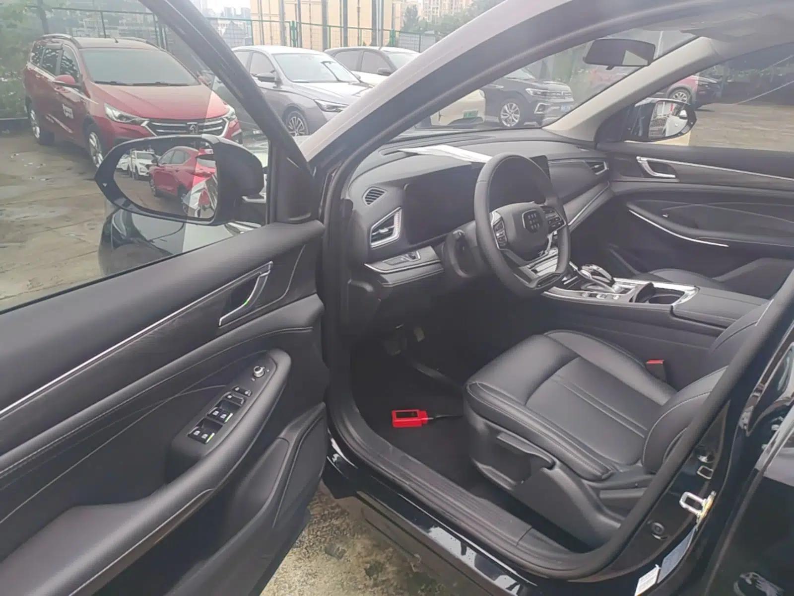 Landian E5 2023 1.5L DE-i 100KM Comfort Edition 7-Seater — миниатюра 23