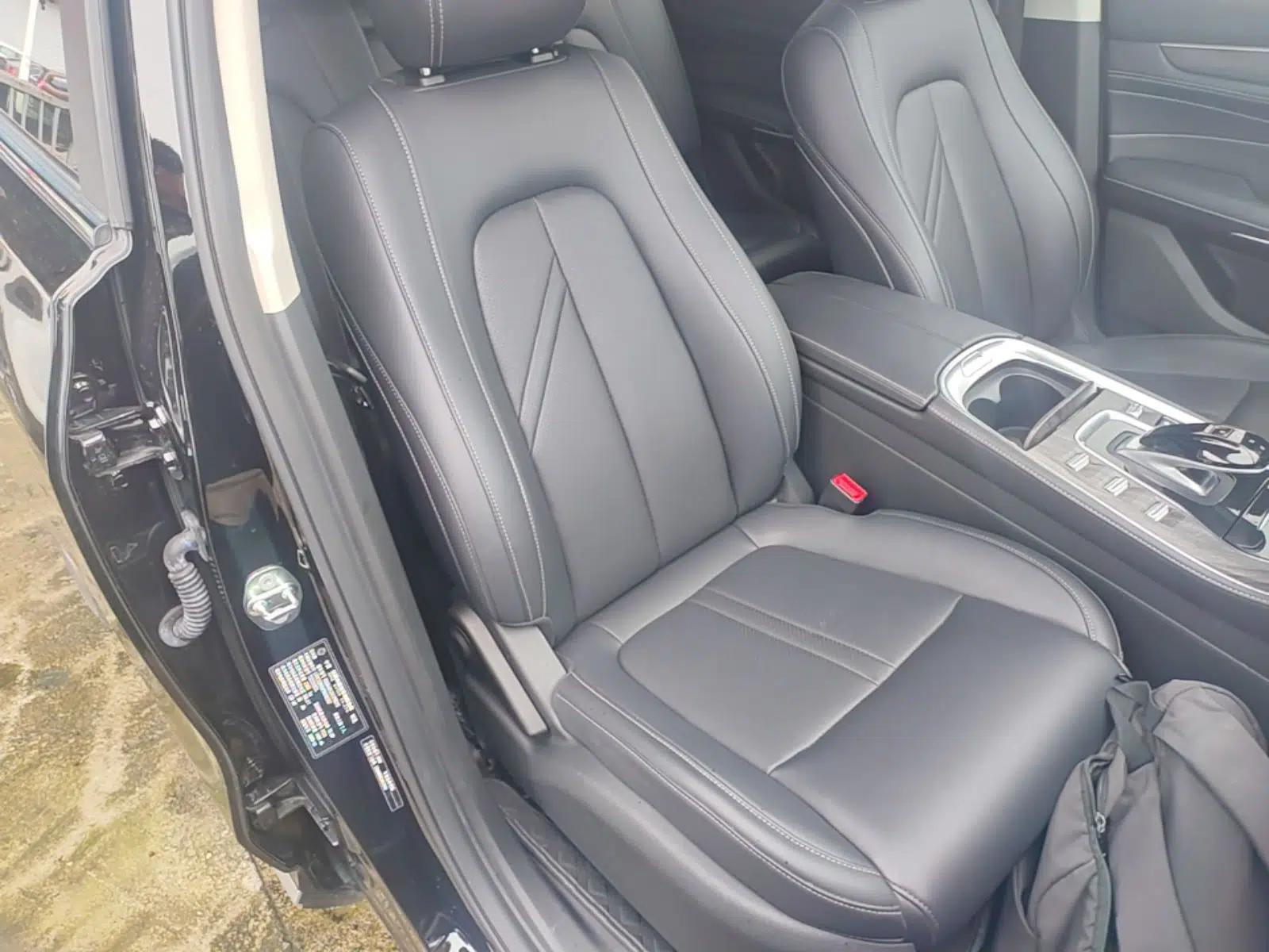 Landian E5 2023 1.5L DE-i 100KM Comfort Edition 7-Seater — миниатюра 24