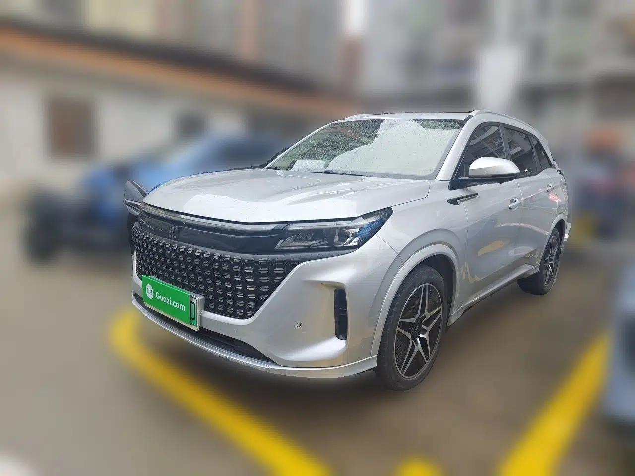 Landian E5 2023 1.5L DE-i 100KM Zhenxiang Edition 5-seater — миниатюра 1