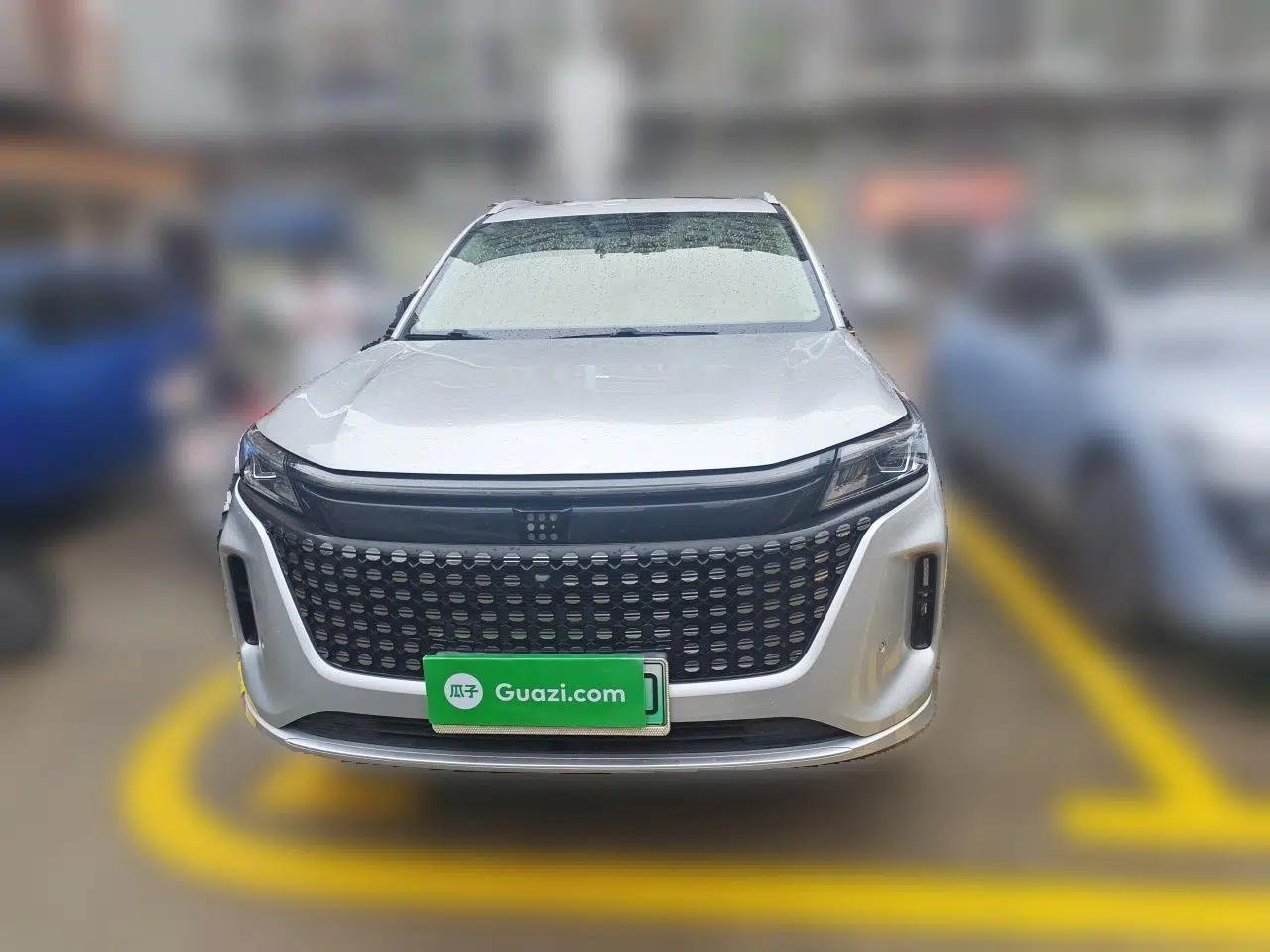 Landian E5 2023 1.5L DE-i 100KM Zhenxiang Edition 5-seater — миниатюра 2