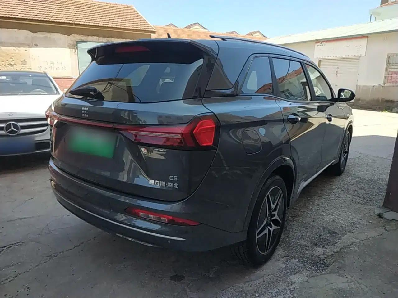 Landian E5 2023 1.5L DE-i 100KM Zhenxiang Edition 7-Seater — миниатюра 6