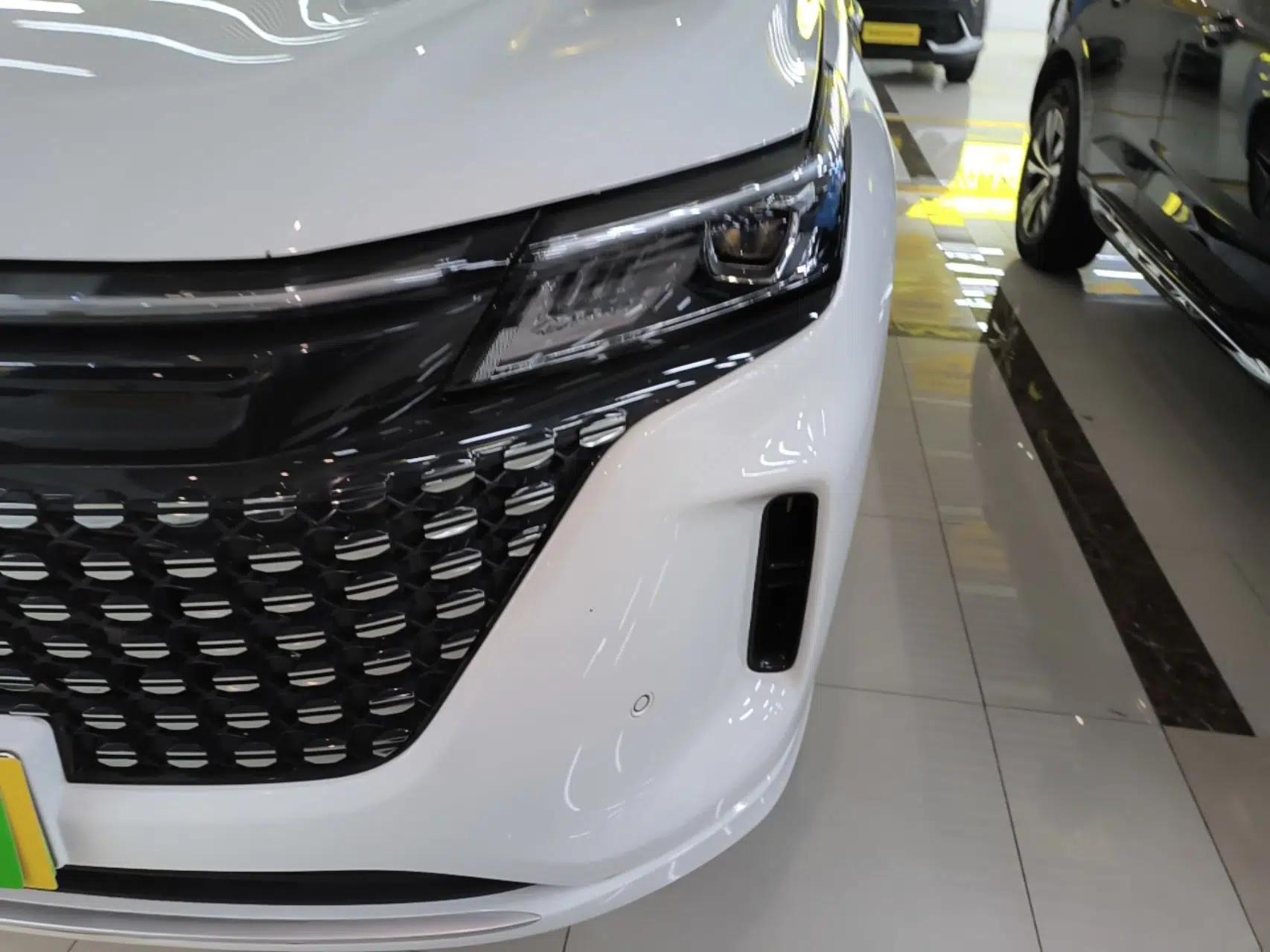 Landian E5 2024 Honor Edition 100KM Premium Model 7 Seats — миниатюра 8