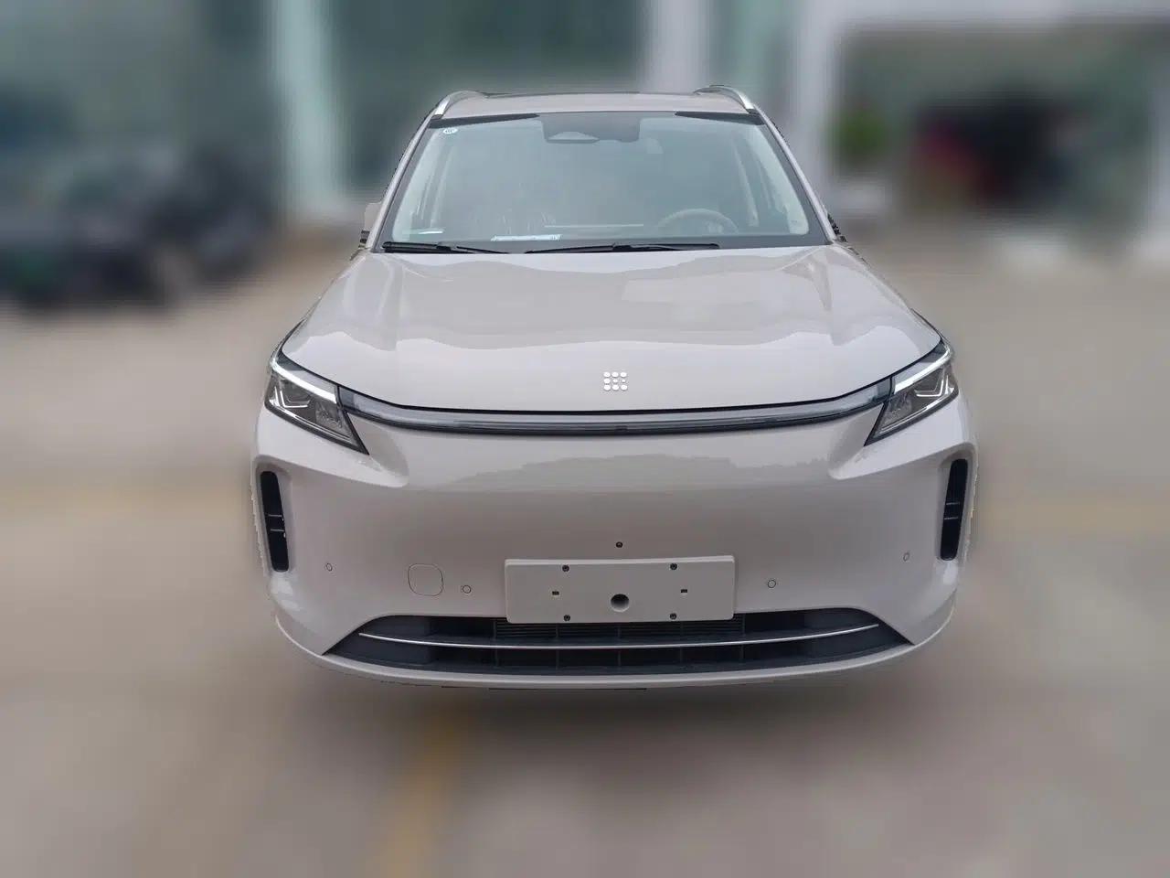 Landian E5 PLUS 2026 Model Standard-Range All-Wheel-Drive Performance Version Ultra — миниатюра 2