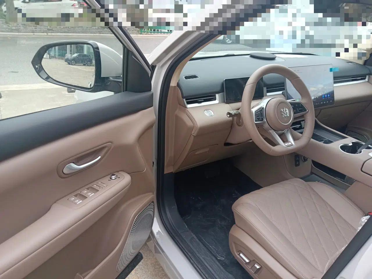 Landian E5 PLUS 2026 Model Standard-Range All-Wheel-Drive Performance Version Ultra — миниатюра 13