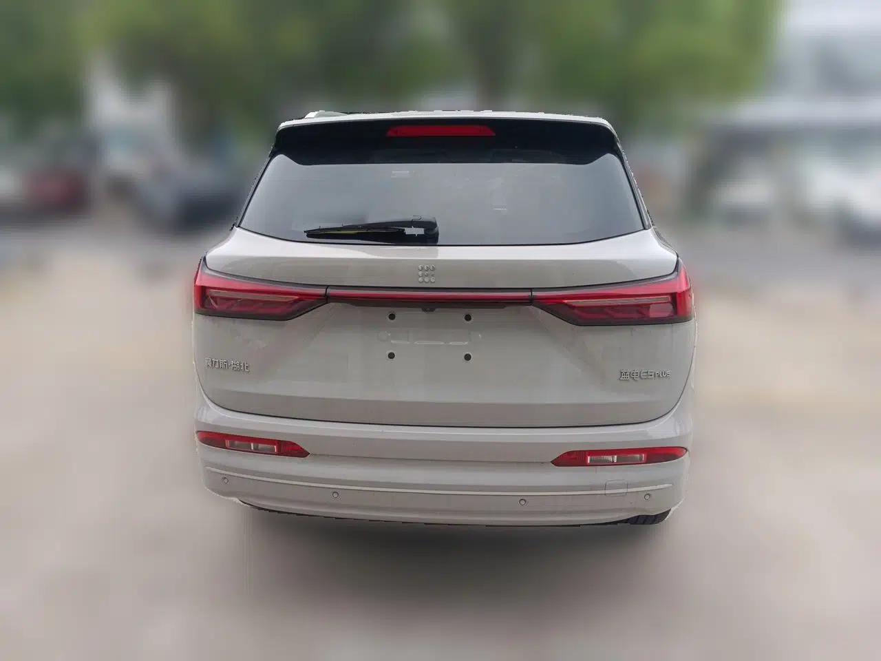 Landian E5 PLUS 2026 Model Standard-Range All-Wheel-Drive Performance Version Ultra — миниатюра 3