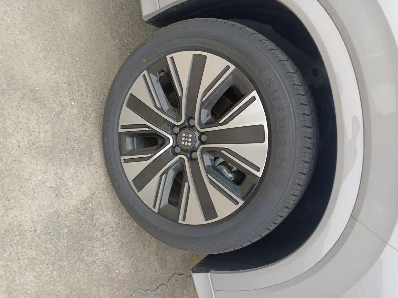 Landian E5 PLUS 2026 Model Standard-Range All-Wheel-Drive Performance Version Ultra — миниатюра 5