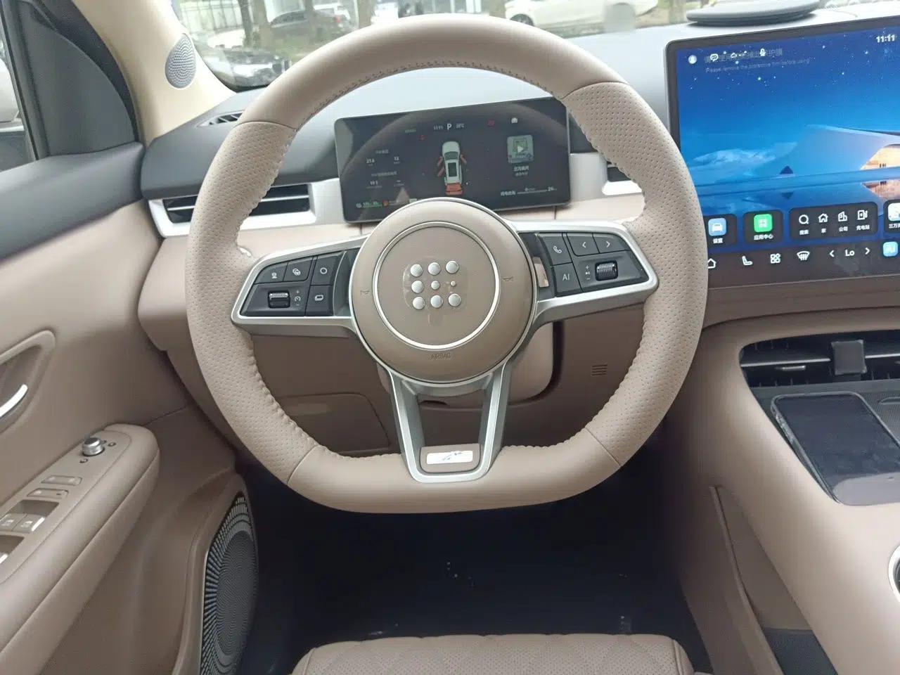 Landian E5 PLUS 2026 Model Standard-Range All-Wheel-Drive Performance Version Ultra — миниатюра 7