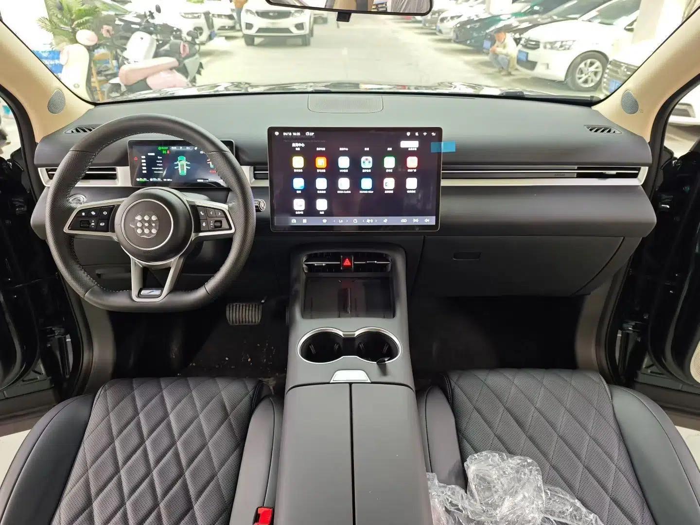 Landian E5 PLUS 2026 Model, 165km Long-Range First-Adoption Edition Max, 7-seater — миниатюра 23