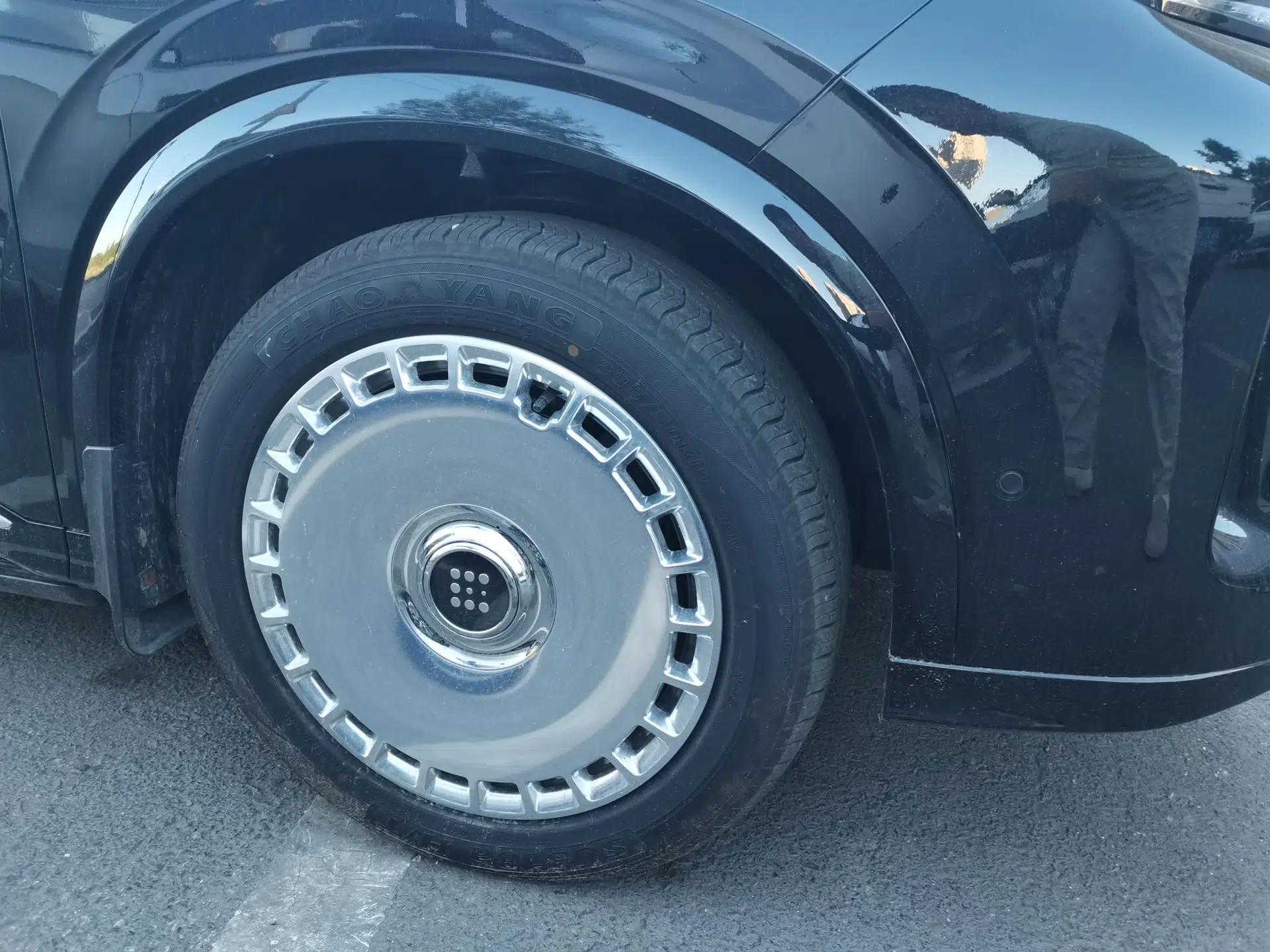 Landian E5 PLUS 2026 Model Standard-Range All-Wheel-Drive Performance Version Ultra — миниатюра 8