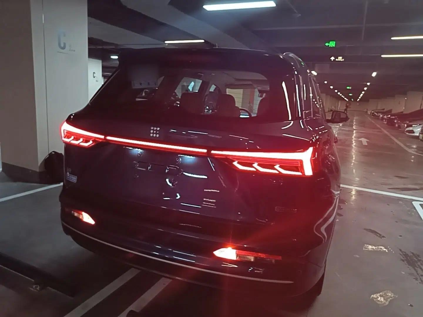 Landian E5 PLUS 2025 165 km Long-Range Version PLUS 5-Seater — миниатюра 6