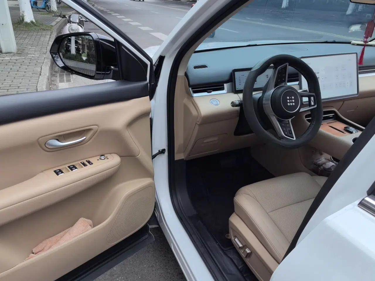 Landian E5 PLUS 2025 165 km Long-Range Version PLUS 7-Seater — миниатюра 16
