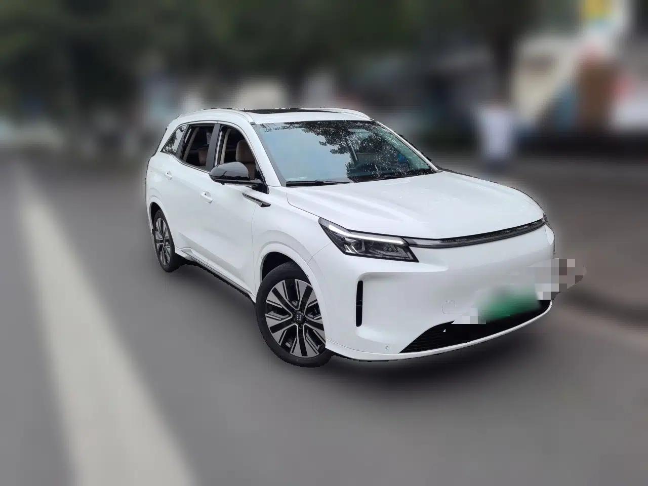 Landian E5 PLUS 2025 165 km Long-Range Version PLUS 7-Seater — миниатюра 3