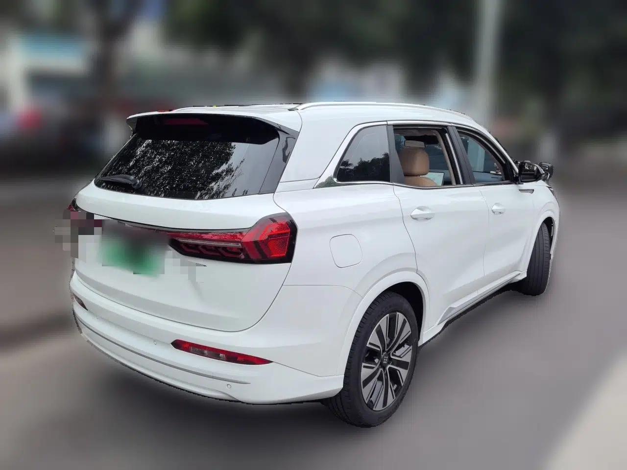 Landian E5 PLUS 2025 165 km Long-Range Version PLUS 7-Seater — миниатюра 6