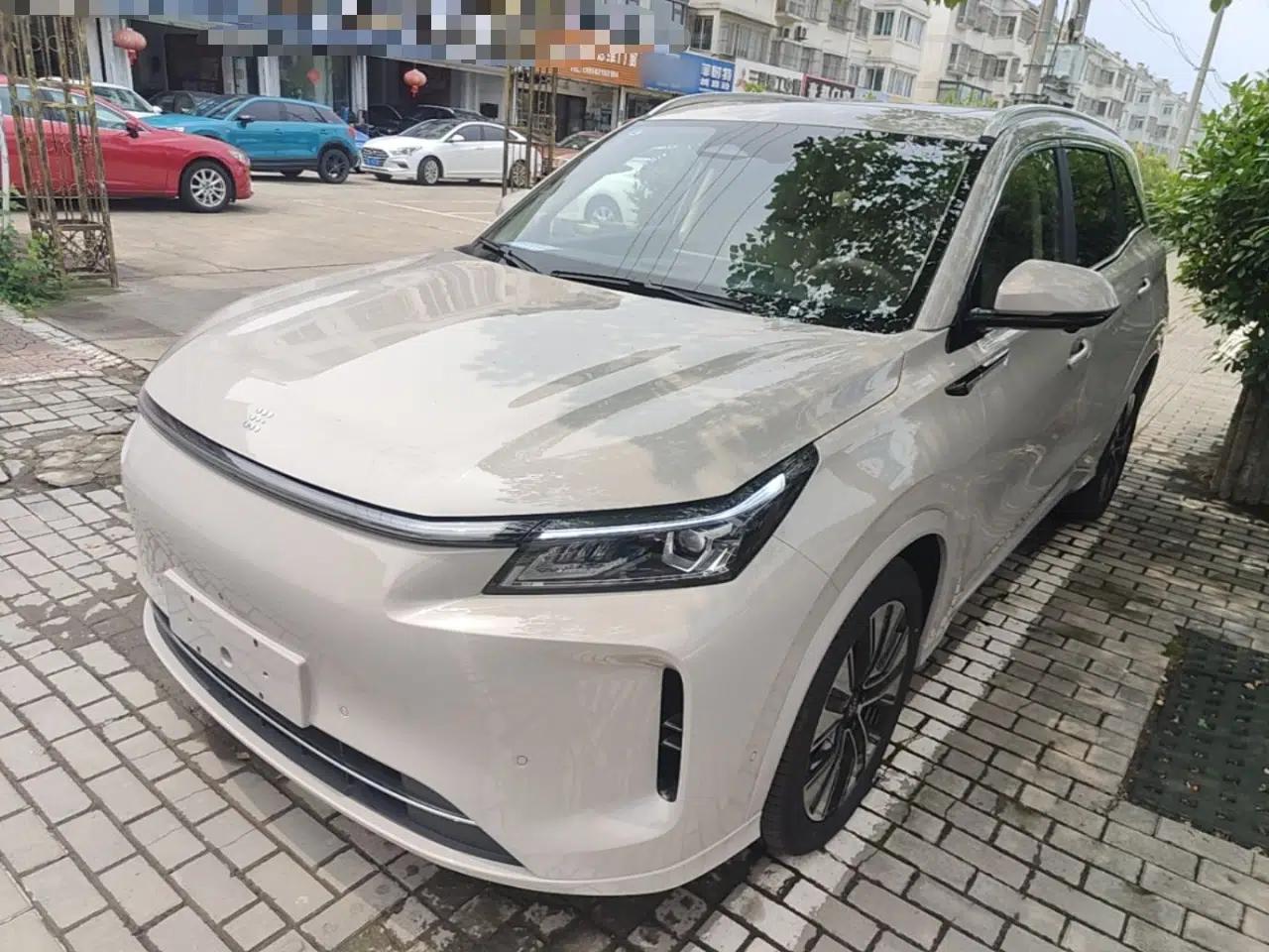 Landian E5 PLUS 2026 Model 230km Ultra-Long-Range Version Ultra 5-seater — миниатюра 1