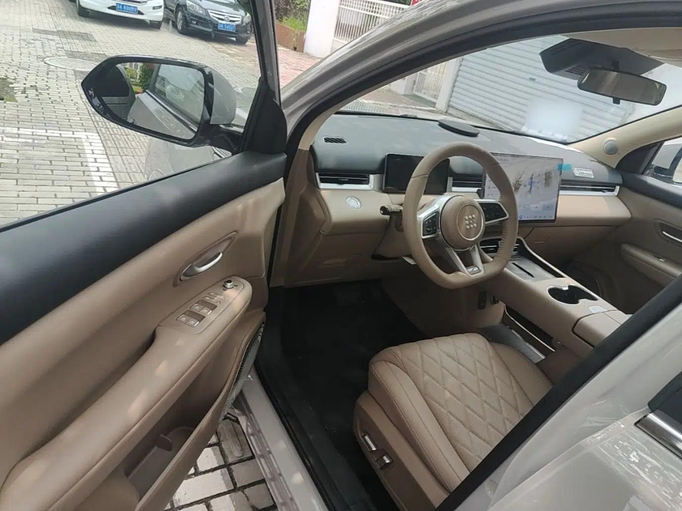 Landian E5 PLUS 2026 Model 230km Ultra-Long-Range Version Ultra 5-seater — миниатюра 18