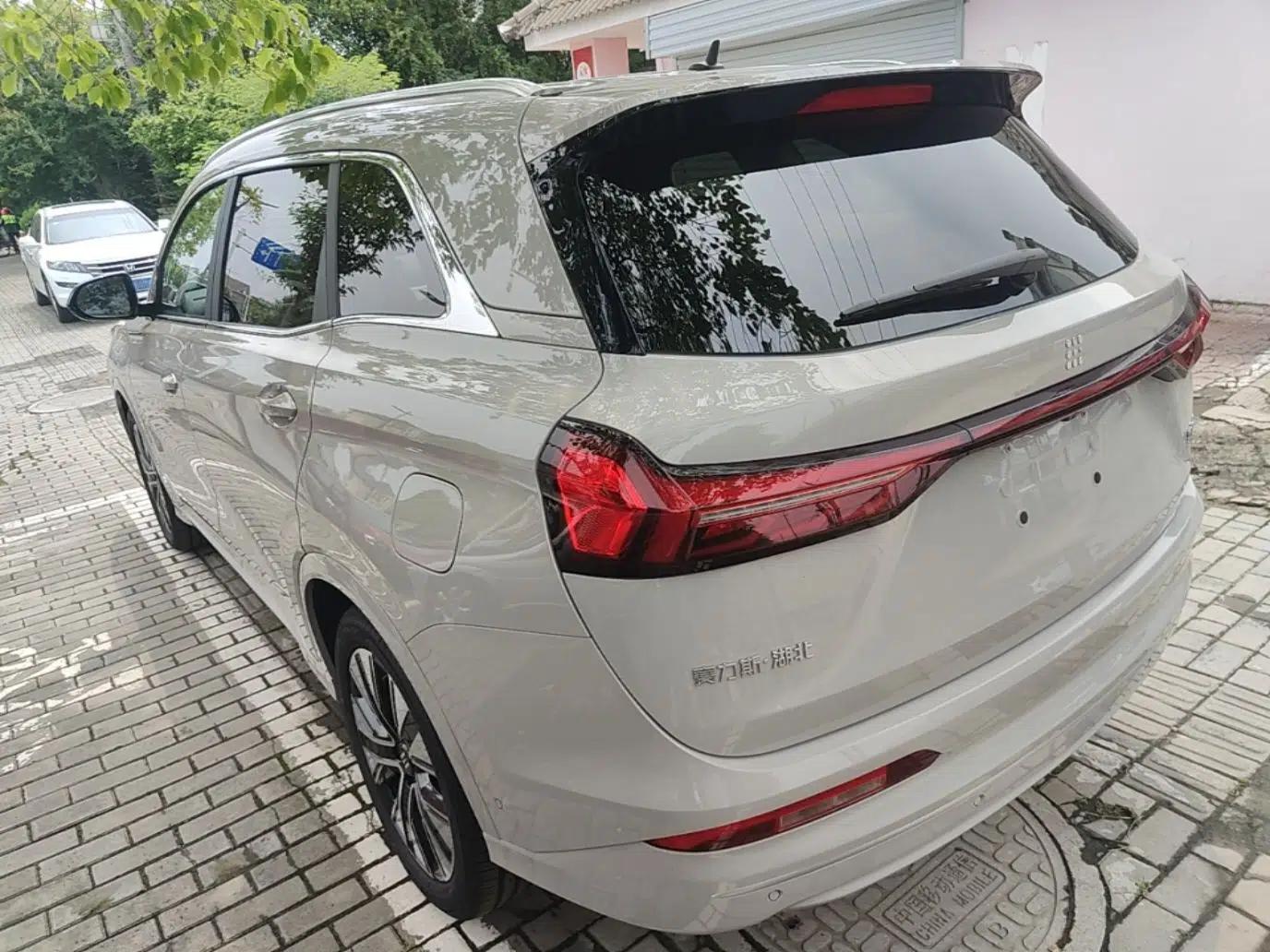 Landian E5 PLUS 2026 Model 230km Ultra-Long-Range Version Ultra 5-seater — миниатюра 4