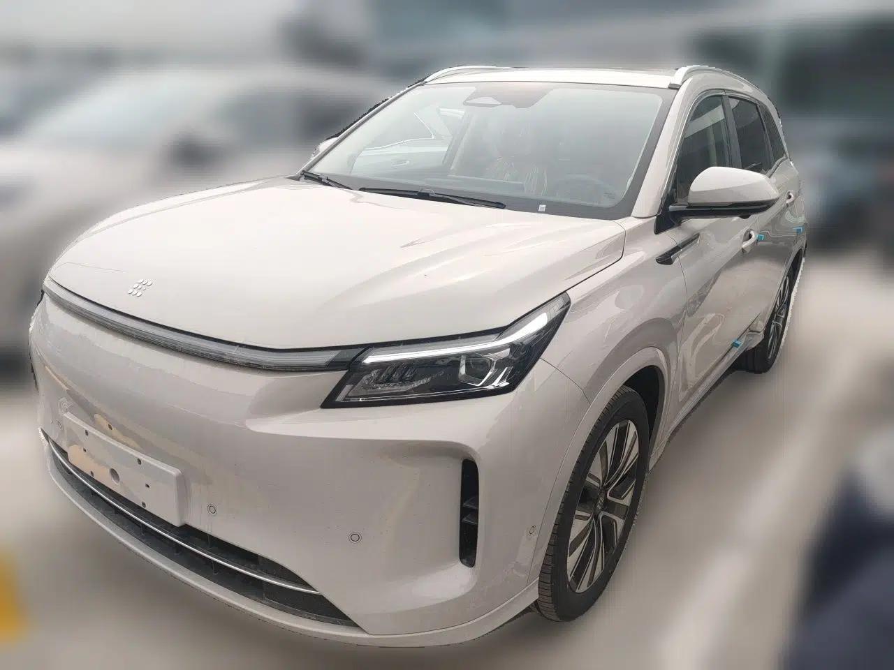 Landian E5 PLUS 2026 Model 230km Ultra-Long-Range Version Ultra 7-seater — миниатюра 1