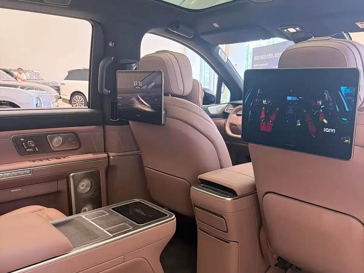 NIO ES9 2026 Model 102kWh Executive Island Signature Edition — миниатюра 13