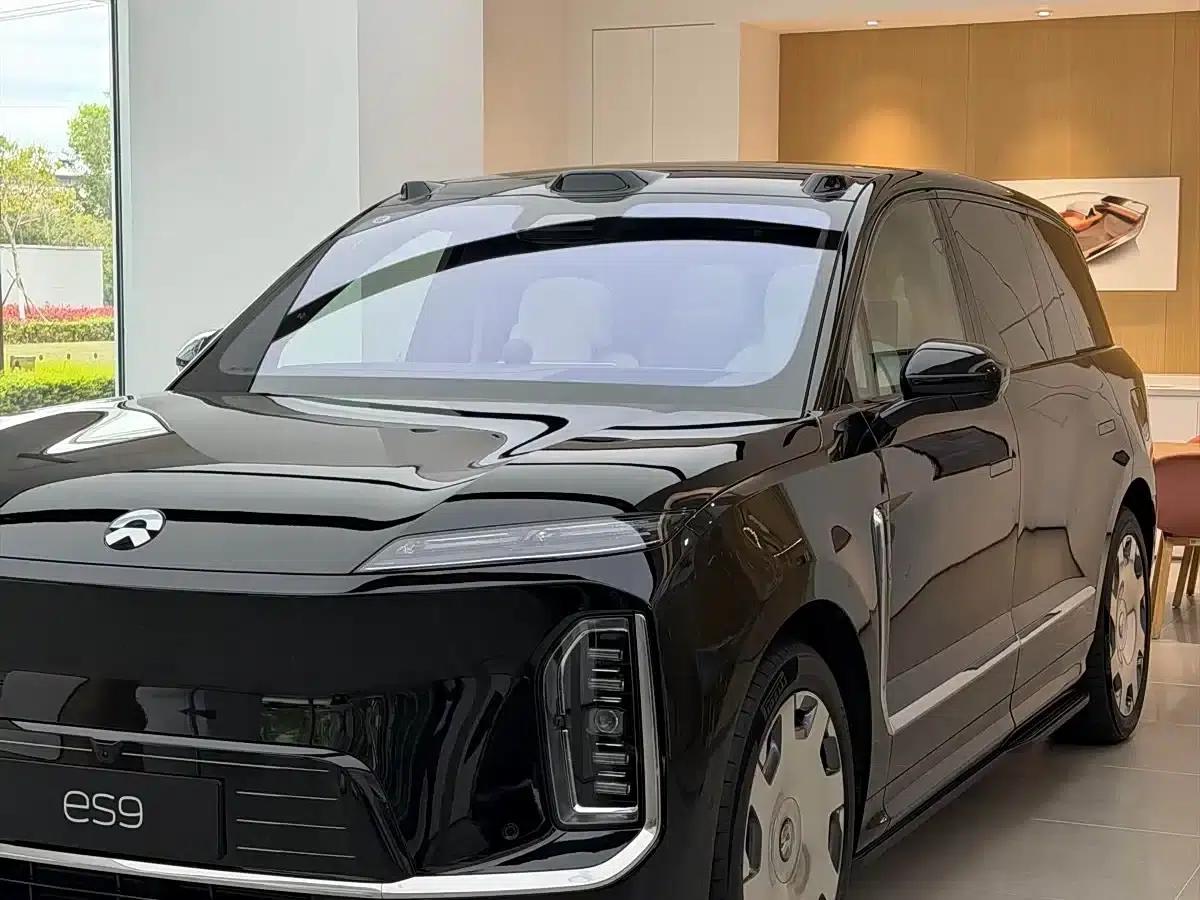 NIO ES9 2026 Model 102kWh Executive Island Signature Edition — миниатюра 4