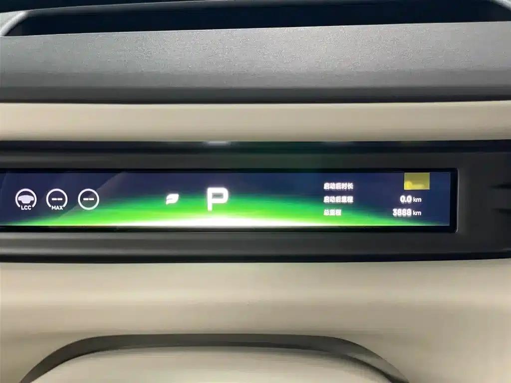 XPeng GX 2026 Extended Range 1585 AWD Ultra Flagship Edition — миниатюра 22