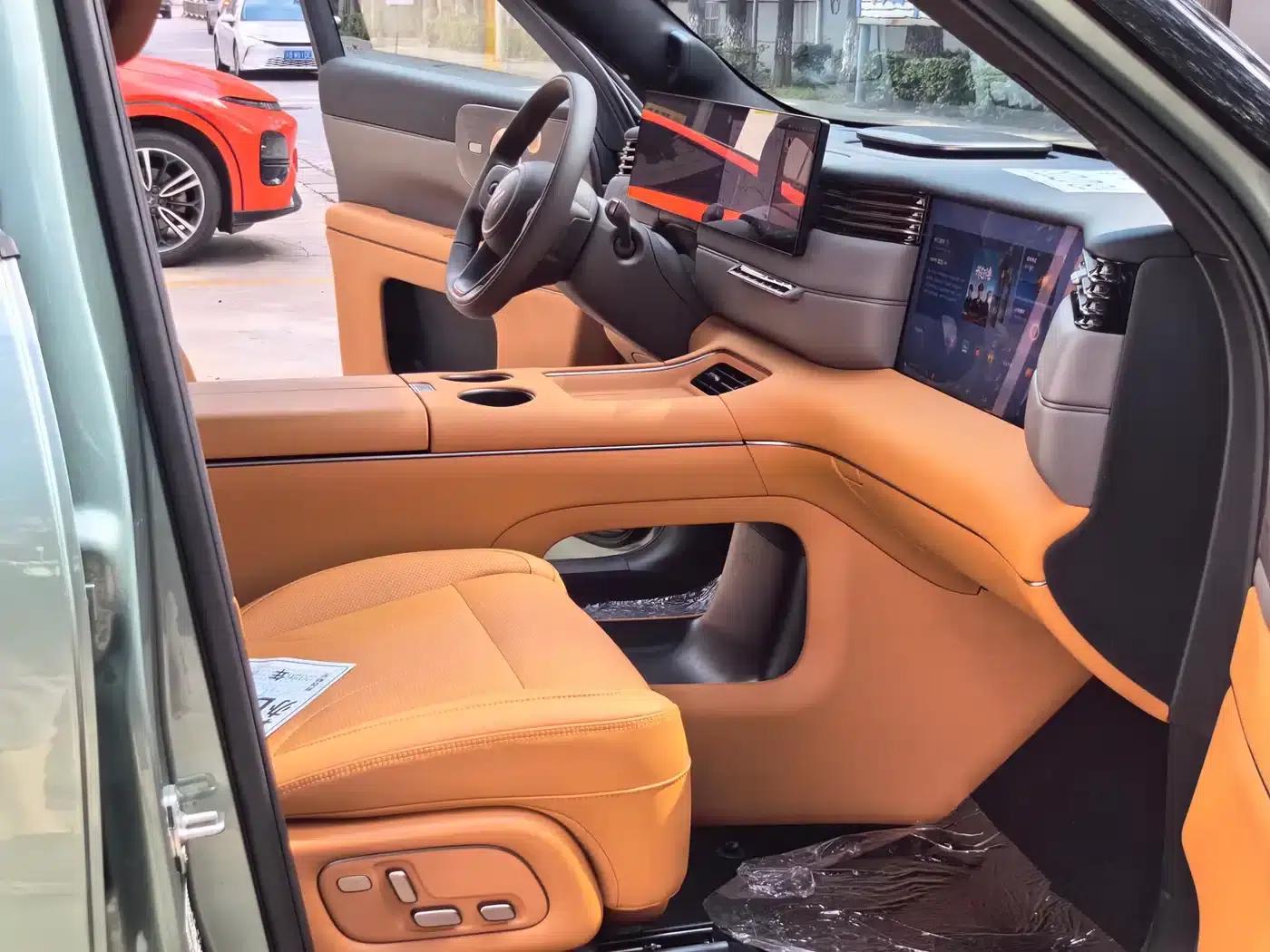 Smart LS8 2026 Model 52 Max+ Luxury Six-Seater — миниатюра 11