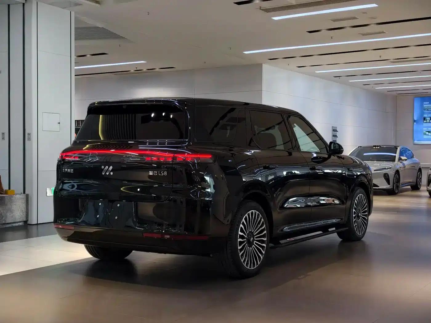 Smart LS8 2026 66 Ultra Luxury Six-Seater — миниатюра 4