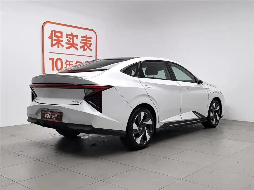 Lingxi L 2024 Ready Player One Edition — миниатюра 2