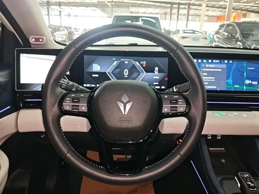 Lingxi L 2024 Ready Player One Edition — миниатюра 7