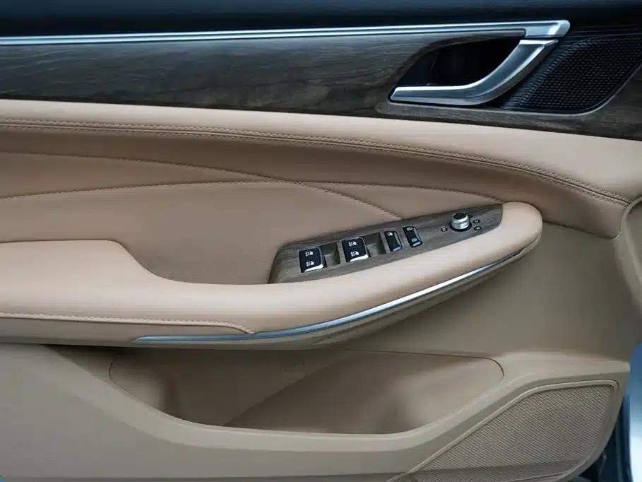 Blue Electric E5 2024 Glory Edition 100KM Enjoyment Model 7-Seater — миниатюра 5