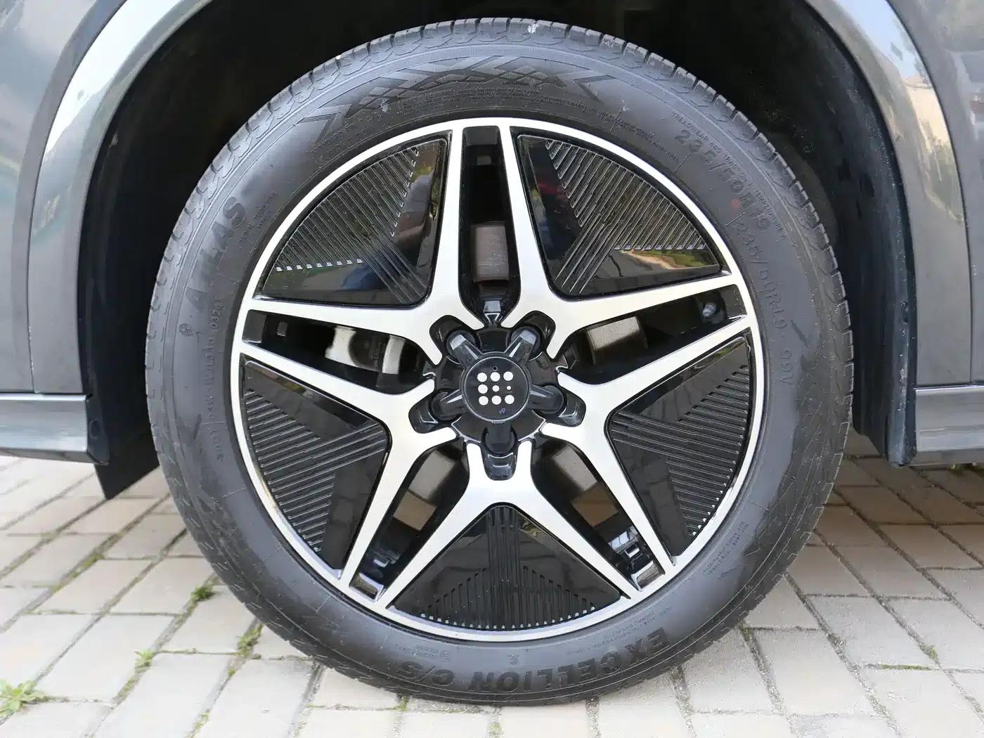 Blue Electric E5 2024 Glory Edition 100KM Premium 7-Seater — миниатюра 14