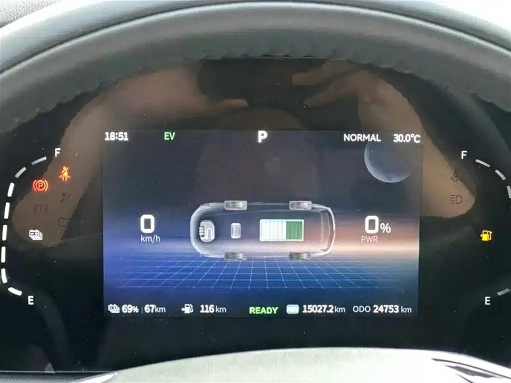 Landian E5 2024 Glory Edition 100KM Premium 5-seater — миниатюра 15