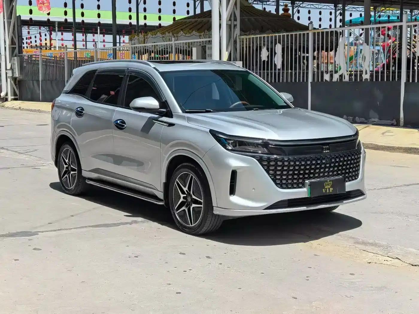 Blue Electric E5 2024 Glory Edition 100KM Premium 7-Seater — миниатюра 3