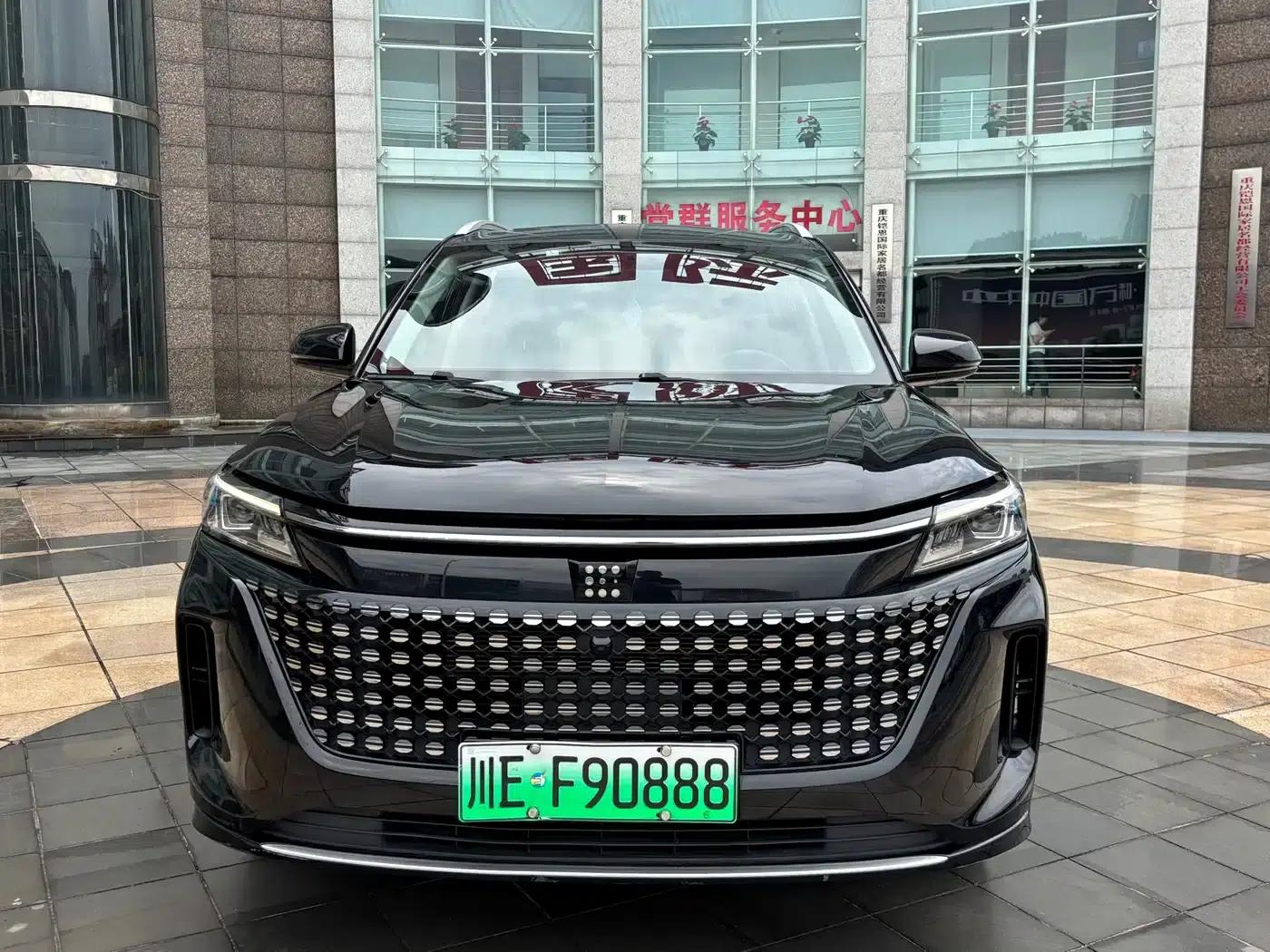 Blue Electric E5 2023 Model 1.5L DE-i 100KM Enjoyable Edition 7-Seater — миниатюра 2