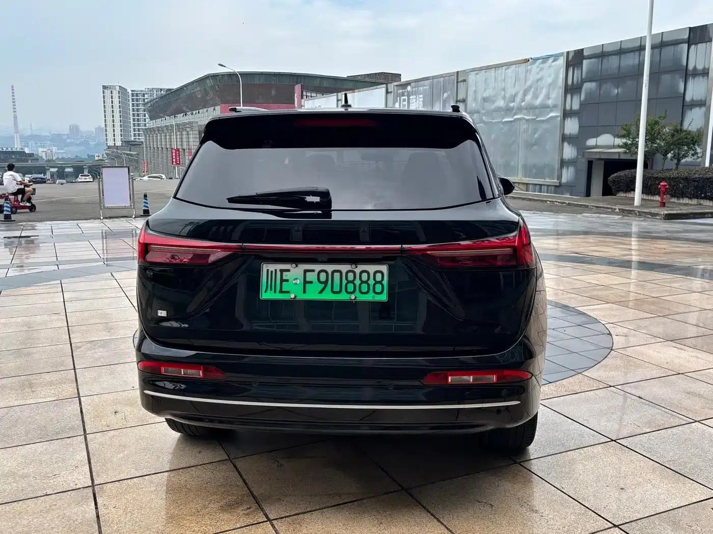 Blue Electric E5 2023 Model 1.5L DE-i 100KM Enjoyable Edition 7-Seater — миниатюра 6