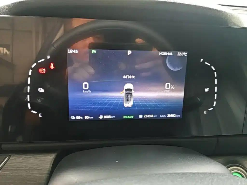 Blue Electric E5 2023 Model 1.5L DE-i 100KM Enjoyable Edition 7-Seater — миниатюра 12