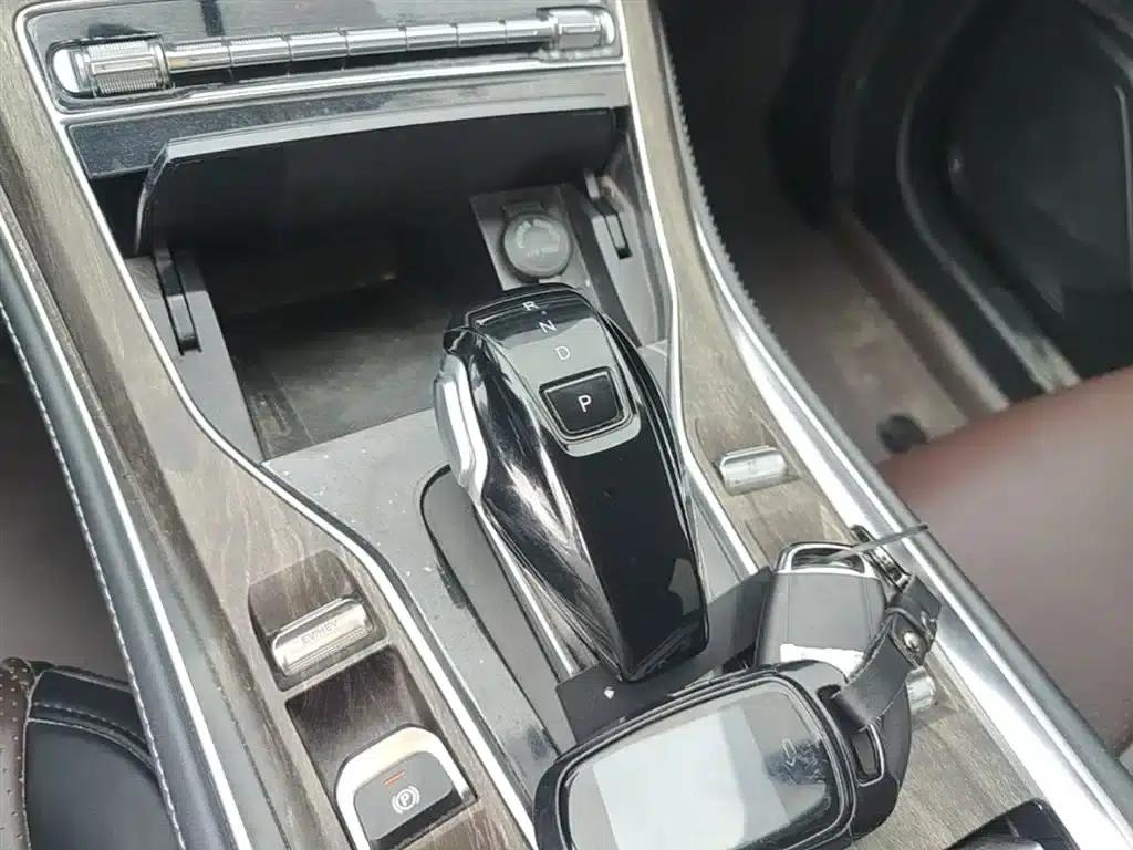 Blue Electric E5 2023 Model 1.5L DE-i 100KM Enjoyable Edition 7-Seater — миниатюра 14
