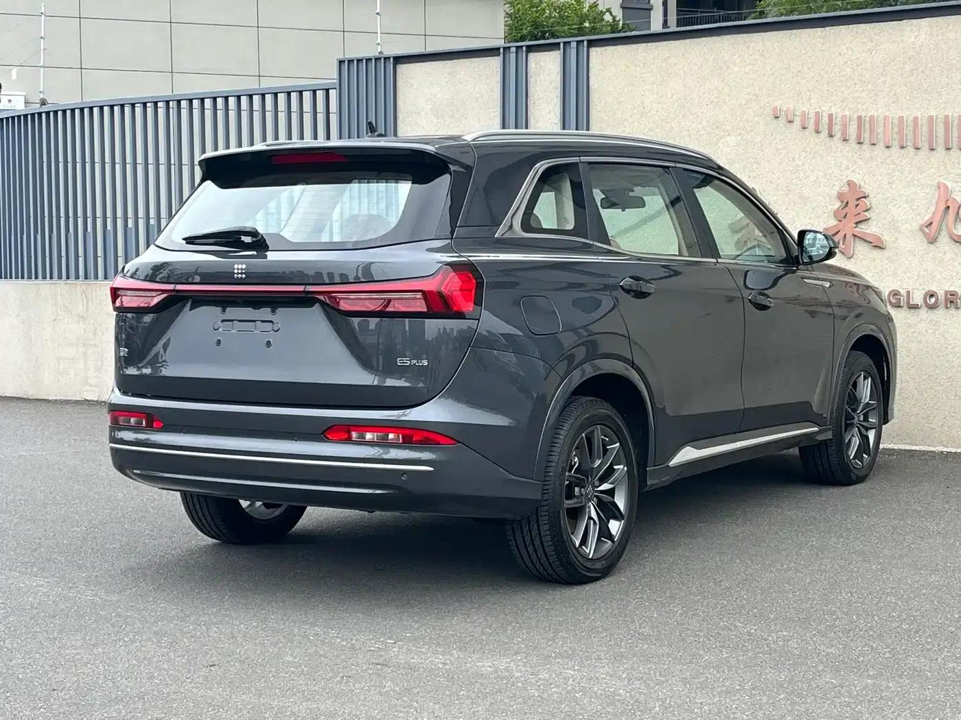 Blue Electric E5 PLUS 2025 Model, 165km Long Range First-Time Enjoyment Edition, 7 Seats — миниатюра 8