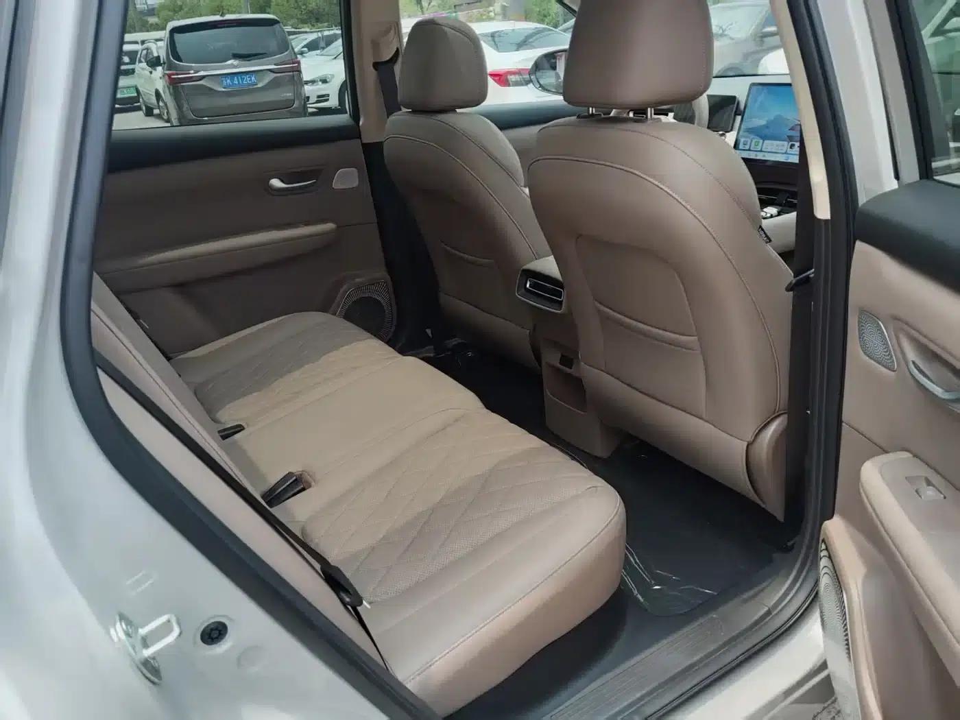 Blue Electric E5 PLUS 2026 Model, 230km Extended Range Ultra 5-Seater — миниатюра 6