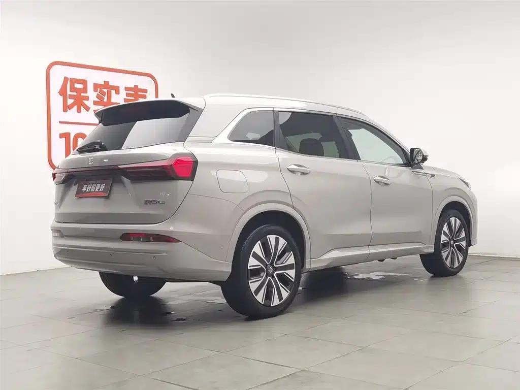 Blue Electric E5 PLUS 2026 Standard Range All-Wheel Drive Performance Ultra — миниатюра 2