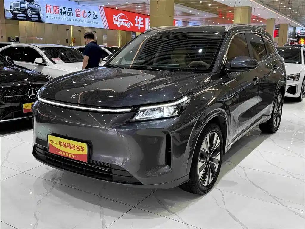 Blue Electric E5 PLUS 2026 Model, 165km Long Range First Enjoy Edition Max 5-Seater — миниатюра 1
