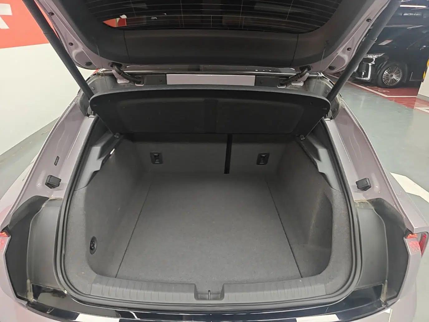 Audi E5 Sportback 2026 Pioneer Quattro Model — миниатюра 22