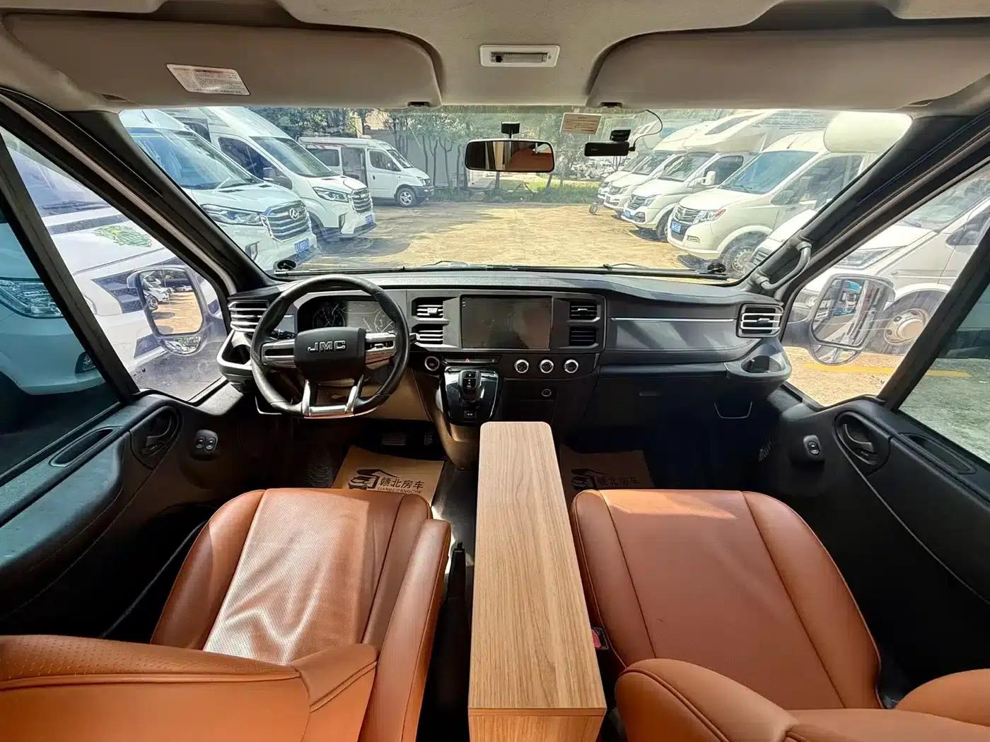 E-Fushun RV 2025 Model 2.0T Diesel Version — миниатюра 3