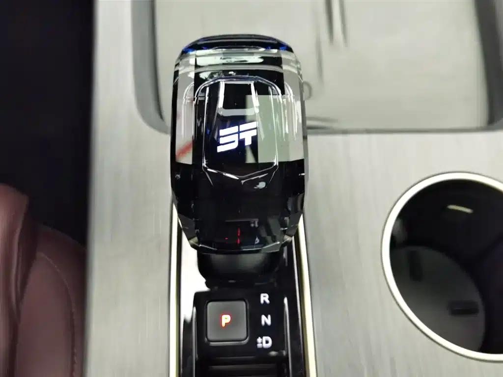 Jetour X90 PRO 2024 2.0T DCT Premium Edition 5-seater — миниатюра 13