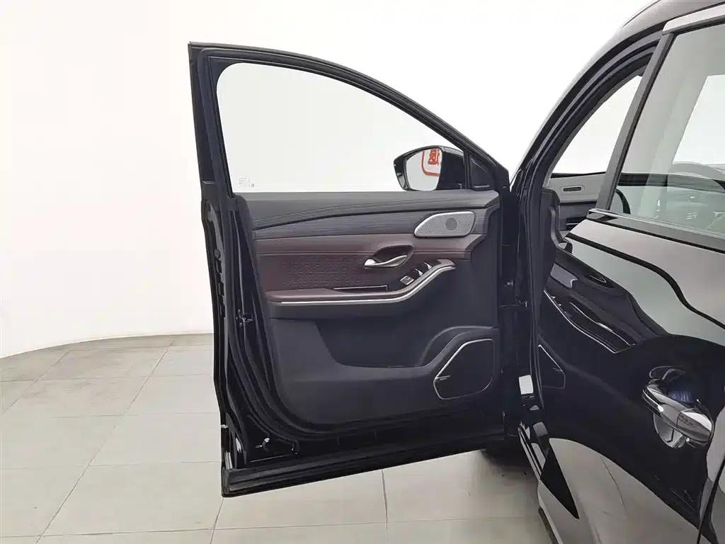 Jetour X90 PRO 2024 2.0T DCT Premium Edition 5-seater — миниатюра 8