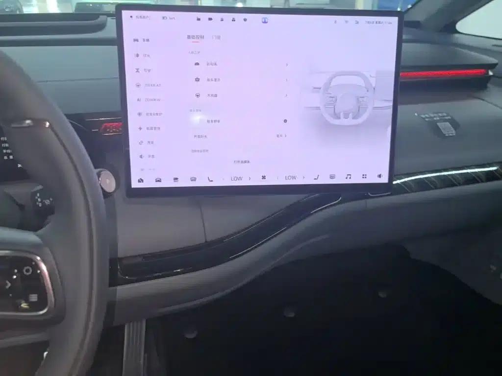 Jike MIX 2025 Intelligent Driving Edition — миниатюра 13