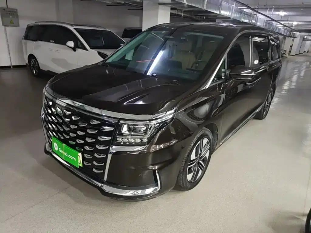 Refine RF8 PHEV 2024 HarmonyOS Edition 1.5T 150KM Flagship Model Lithium Iron Phosphate — миниатюра 2