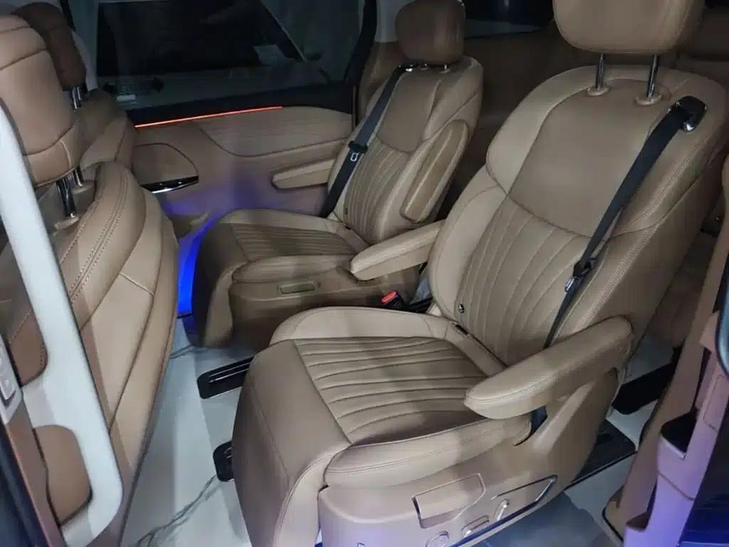 Refine RF8 PHEV 2024 HarmonyOS Edition 1.5T 150KM Flagship Model Lithium Iron Phosphate — миниатюра 17